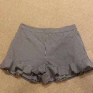 Gingham shorts with ruffle detail